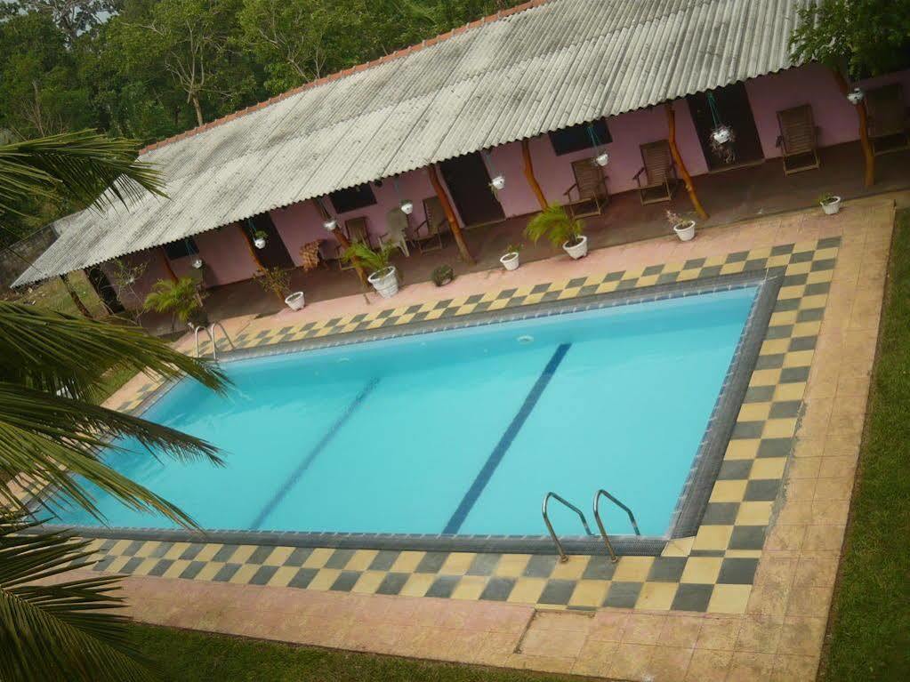 Sunrise Holiday Resort Хабарана Екстер'єр фото